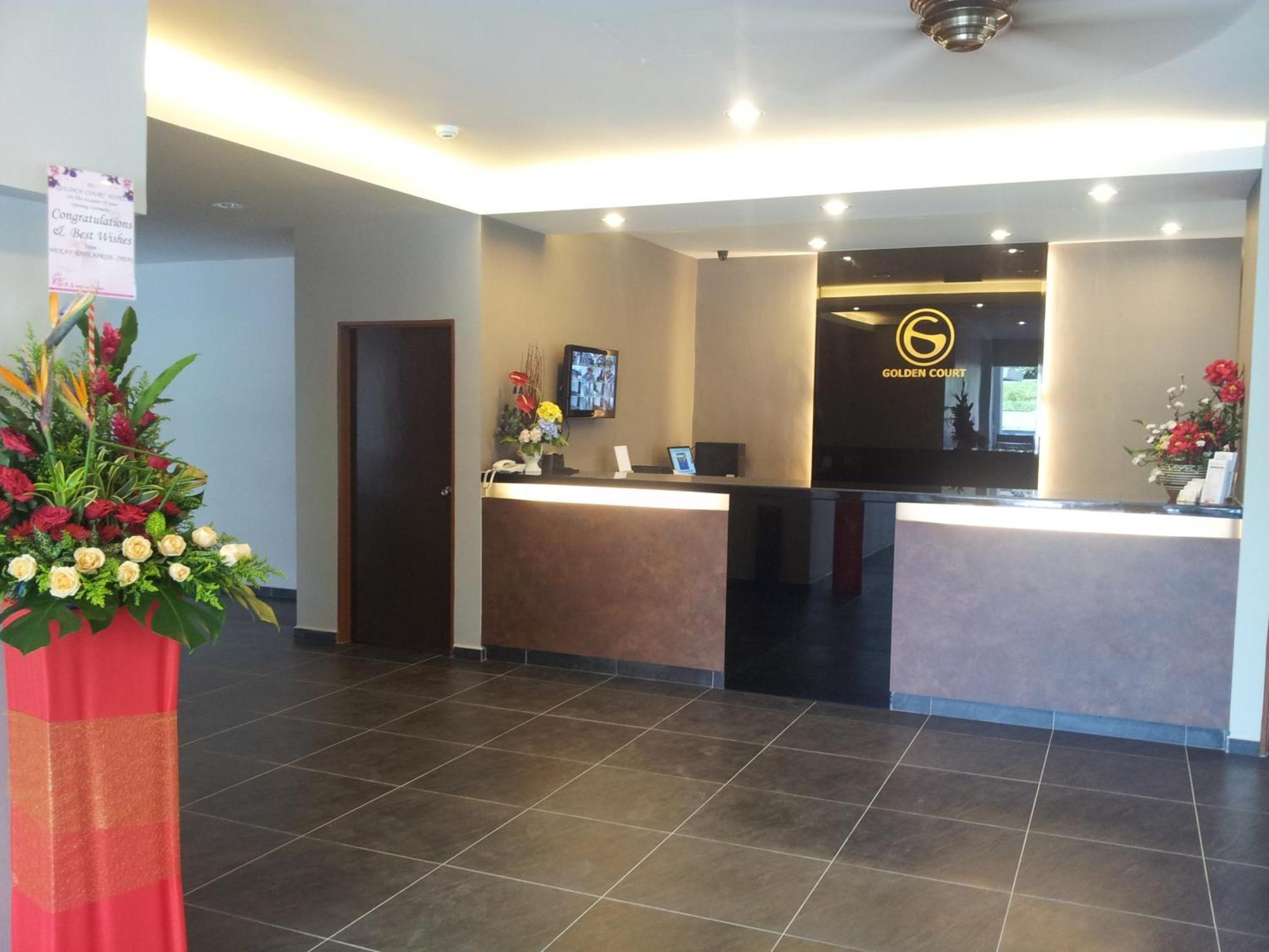 Golden Court Hotel - Tun Abdul Razak Johor Bahru Exterior foto