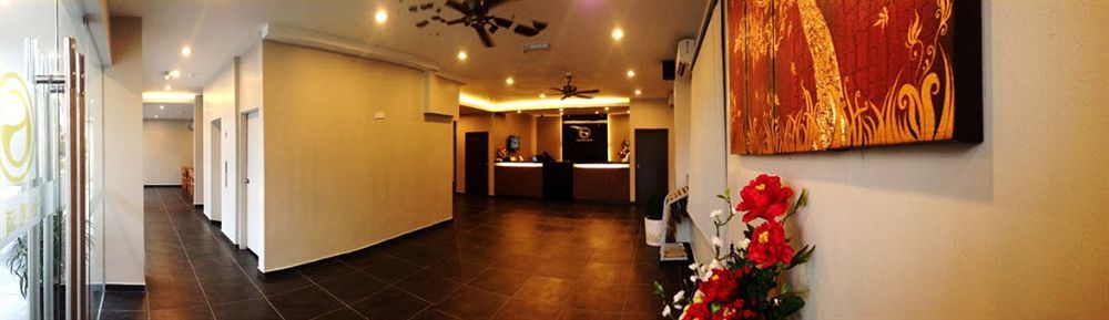 Golden Court Hotel - Tun Abdul Razak Johor Bahru Exterior foto